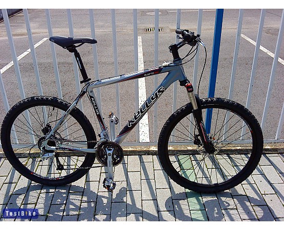 Kellys Quartz 2009, pakesz75 k�pe mtb
