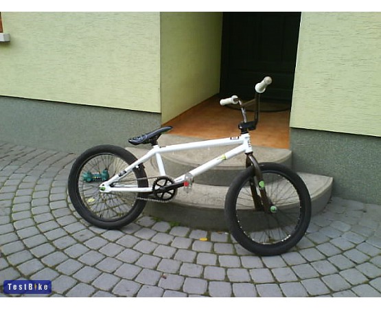 Mongoose Mischief 2009, Lazaruxmax képe BMX