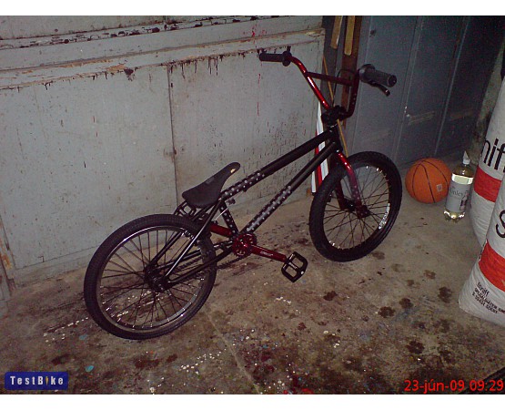 Wethepeople Trust 2009, Bandeee képe BMX