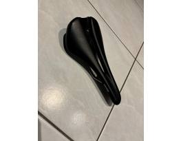  Bontrager Montrose Elite nyereg