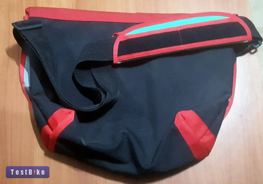  Egyedi Bagaboo Teenage Dirtbag oldaltáska (vadiúj) 