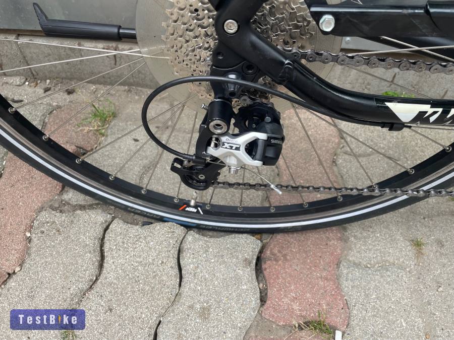  Eladó egy KTM StreetMaster trekking kerékpár 28”