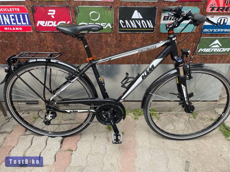  Eladó egy KTM StreetMaster trekking kerékpár 28”