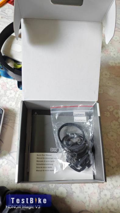  Garmin EDGE Explore akku cserés.