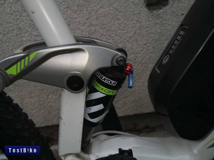  Giant Full E+ 1 (2016) 27,5-es L-méret e-bike