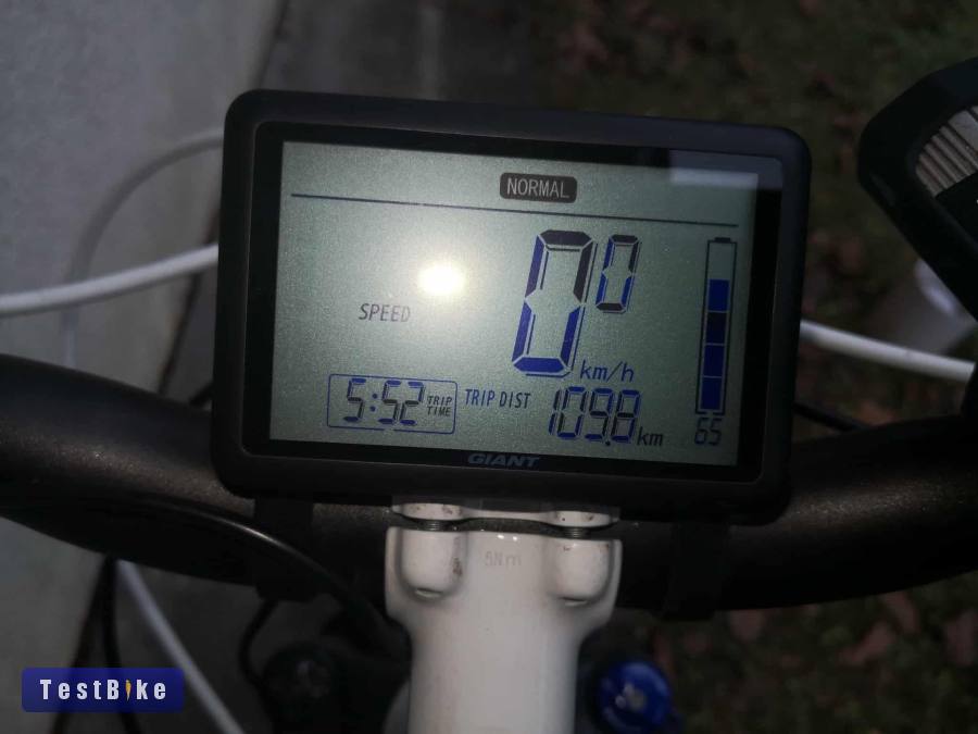  Giant Full E+ 1 (2016) 27,5-es L-méret e-bike