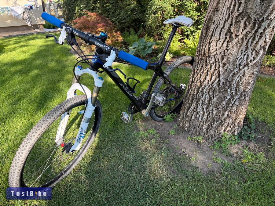  Giant XTC Comp (karbon vázas) 26”-os kerékpár