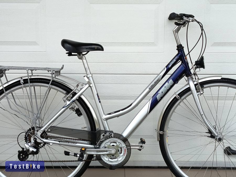  KTM Life Joy 28 -as Trekking Túra kerékpár, jól felszerelt.