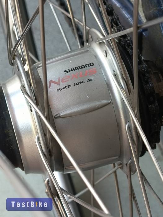  Shimano Nexus 8 agyváltós agy, plusz jár a hozzá tartozó 