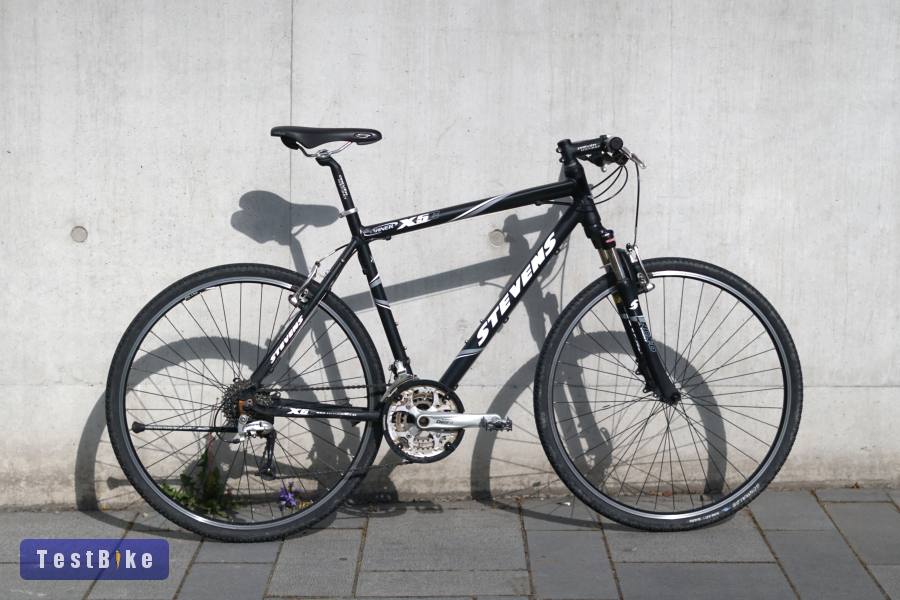  Stevens X6C cross-trekking                                 