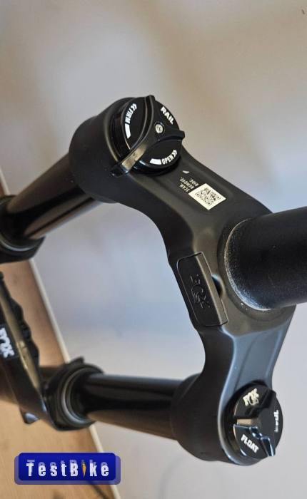  Új Fox 34 AWL Float,27,5,120mm, Rail damper, vágatlan nyak