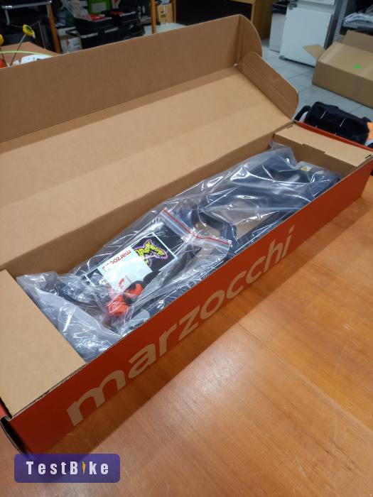 Új Marzocchi 58 DH 27.5" teleszkóp