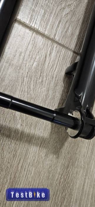 Új RockShox Lyrik 160mm, boost, vágatlan nyakkal eladó