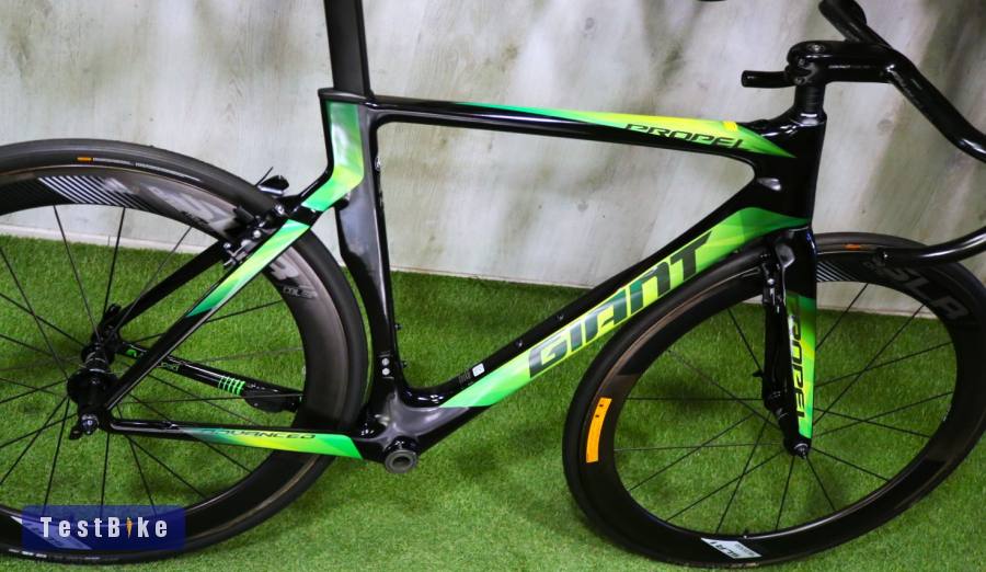 FOGLALÓZVA! 0km új csúcs Giant Propel Aero Carbon váz SLR