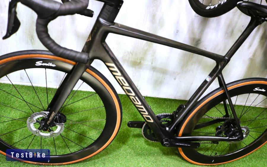 04.05ig 1,29M! Új csúcs Megamo Carbon Disc Dura Ace Di2 Disc