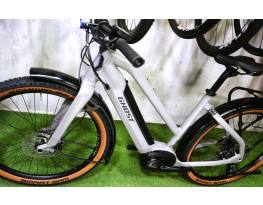 04.01ig 568e! 772km-es újsz Ghost Bosch Performance Line 500