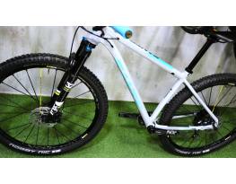 04.01ig 319e! SANTS SM29 HAND MADE MTB 1x12 op. FOX SC