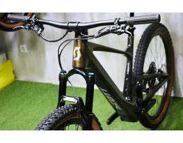 04.05ig 1,22M! 17,5kg-os Scott Lumen Carbon 29 TQ FOX AXS-12