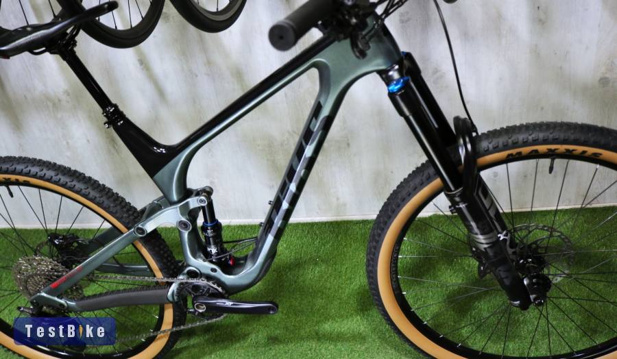 05.21ig 599e! L/29 Bixs Full Carbon Fully op.Fox 38 XT-12