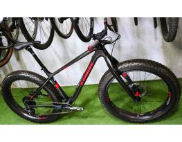 04.19ig 749e! 0km Full csúcs Trek Farley Carbon Fatbike XXX