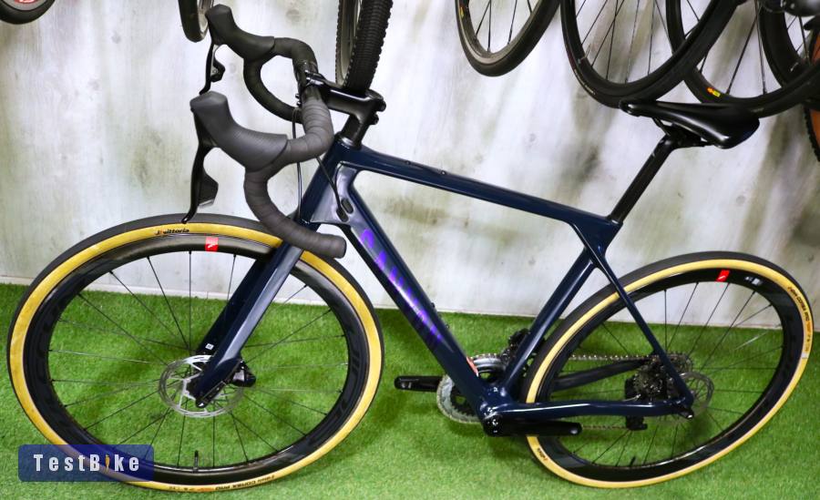 04.29ig 738e! SM Canyon Endurance CF Carbon Disc AXS 2x12 FU