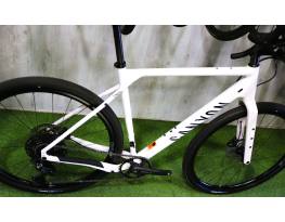 05.03ig 499e! Új 2026 Canyon Gravel Disc Cues DT Swiss LN