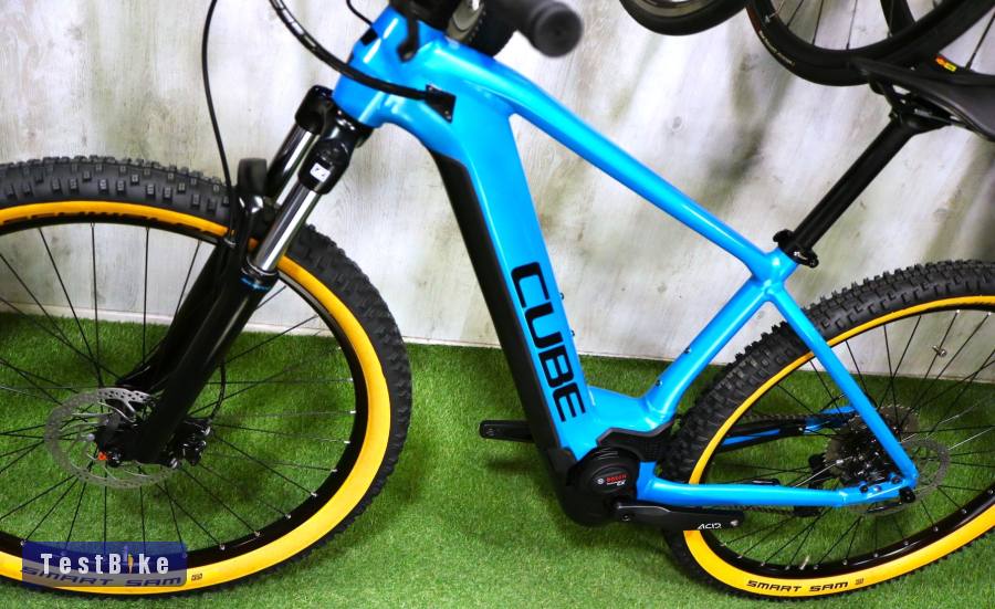 05.03ig 649e! Újszerű CUBE REACTION HYBRID PRO 625 CX 85Nm