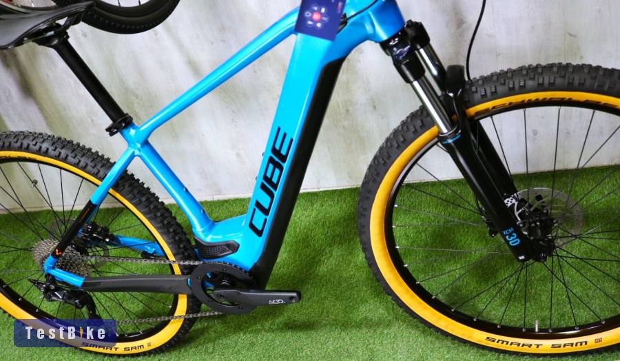 05.03ig 649e! Újszerű CUBE REACTION HYBRID PRO 625 CX 85Nm