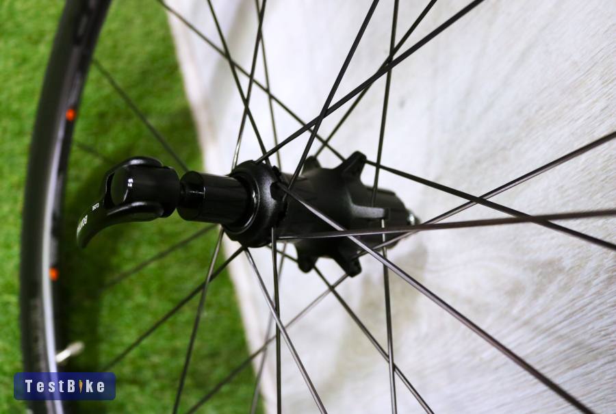 05.10ig 279e! 0km új csúcs Bontrager Aeolus Pro 3 Carbon TLR
