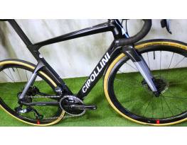 05.14ig 1,48M! Csúcs CIPOLLINI NK1K CARBON FORCE AXS HRD 24s