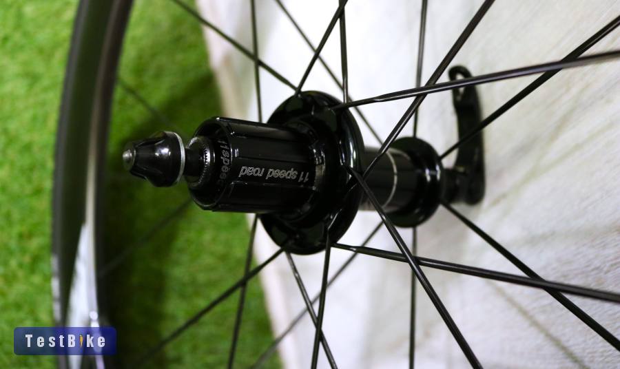 05.20ig 299e! 0km új csúcs GIANT SLR AERO CARBON 55 peremes