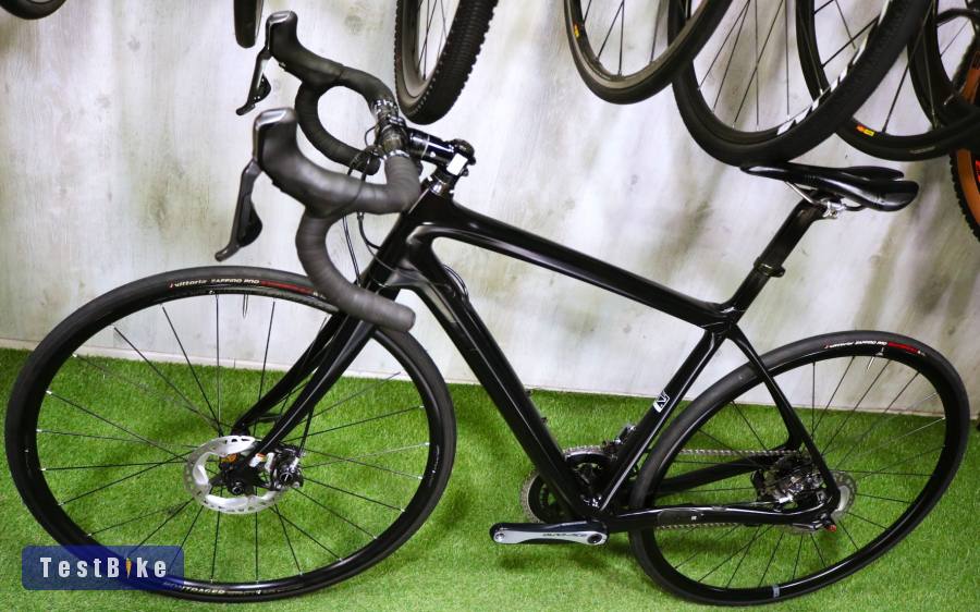 05.20ig 749e! Komfortos top Trek Domane Carbon Disc Dura Di2