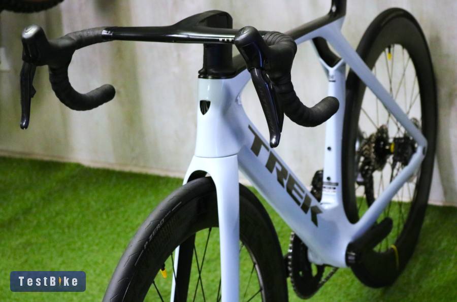 06.07ig 1,59M! Gyönyörű top TREK MADONE SL AERO Di2 2x12 RSL