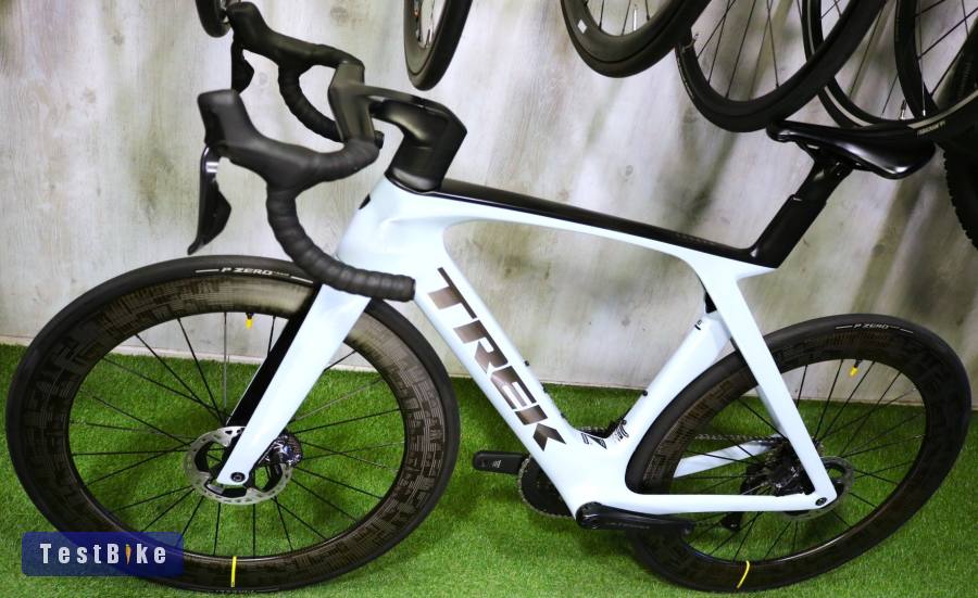 06.07ig 1,59M! Gyönyörű top TREK MADONE SL AERO Di2 2x12 RSL
