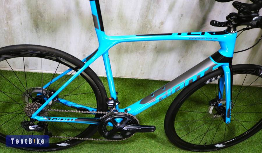 06.07ig 779e! Újsz 56 GIANT ADVANCED SL CARBON DISC ULT Di2