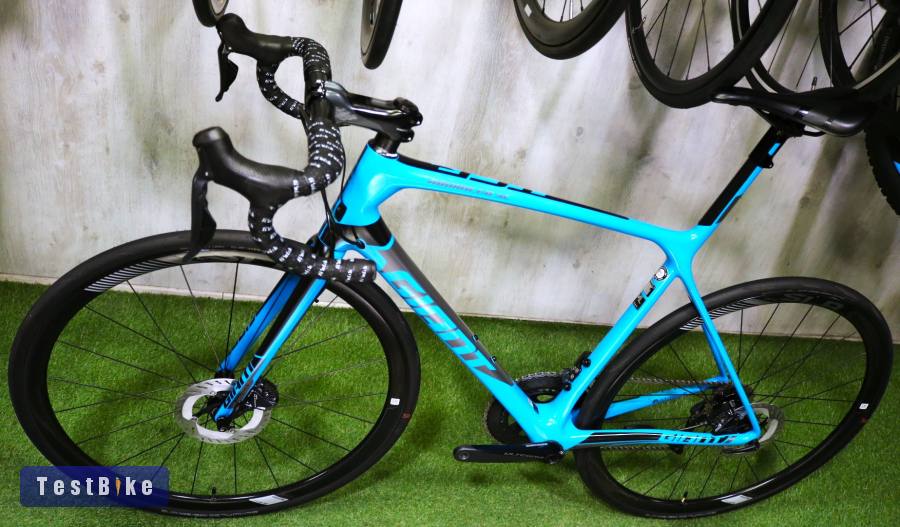 06.07ig 779e! Újsz 56 GIANT ADVANCED SL CARBON DISC ULT Di2