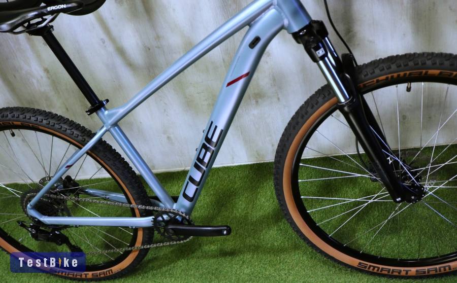 06.22ig 179e! Gyönyörű új kisebb Cube Aim Pro Disc Cues mtb