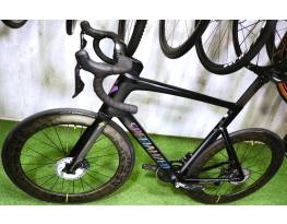 06.17ig 879e! XL top Specialized Venge Pro Disc Di2 AE országúti