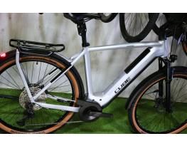 06.22ig 1,05M! Nagy XL fullos Cube Bosch CX 750 full XT-12