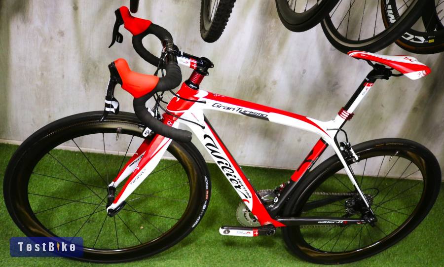 07.05ig 479e! S/52 Gyönyörű csúcs Wilier GTR Carbon Force!