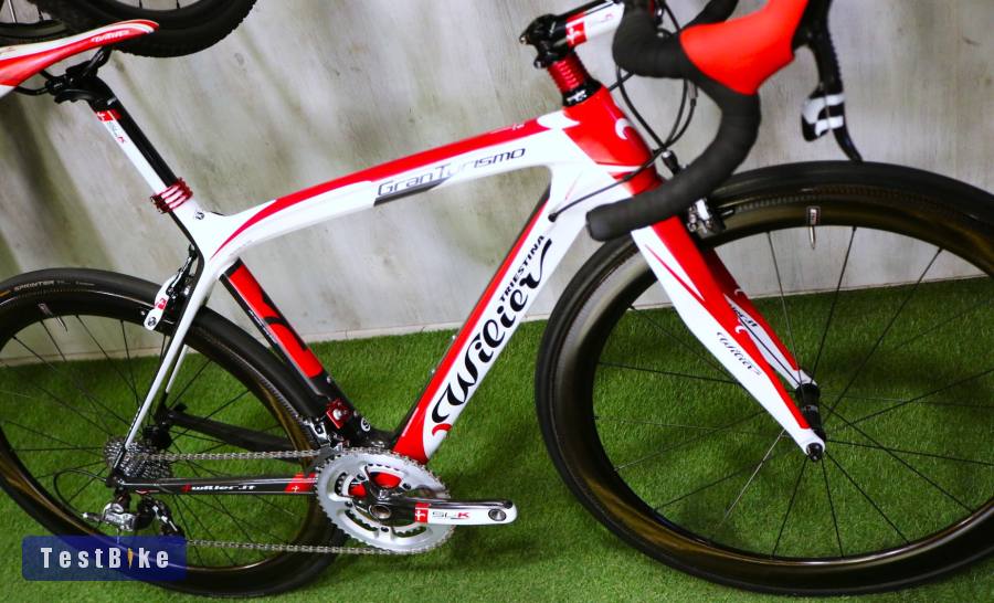07.05ig 479e! S/52 Gyönyörű csúcs Wilier GTR Carbon Force!