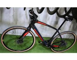07.24ig 389e! Új fitnesz Specialized Sirrus Full Carbon Disc