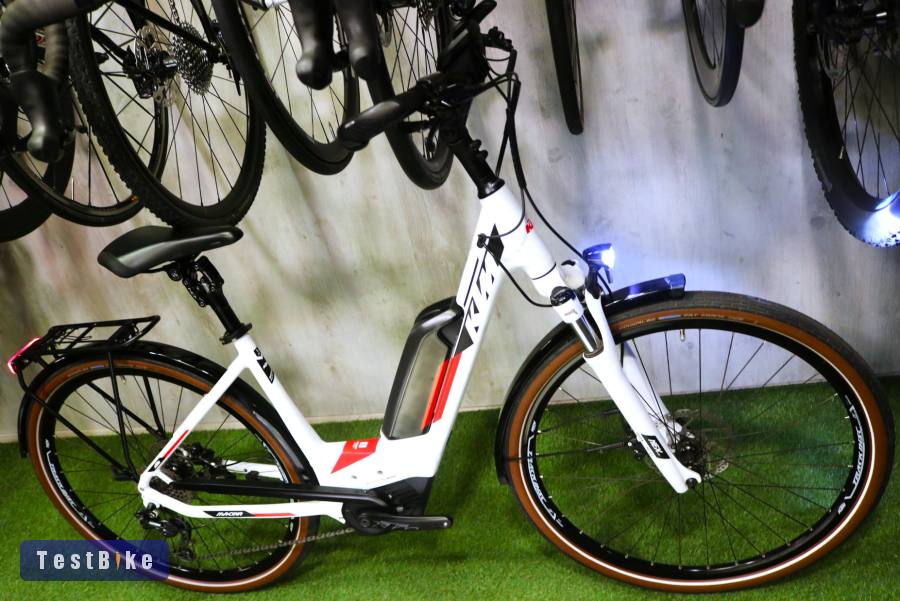 08.09ig 479e! Újszerű KTM Macina CX 500 Bosch mély-vázas 