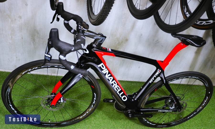08.16ig 799e! Gyönyörű 52s Pinarello Nytro Carbon Disc Fazua