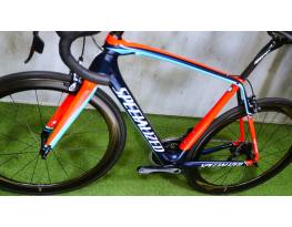 08.30ig 649e! Csúcs Specialized Tarmac Carbon Red eTap Dura