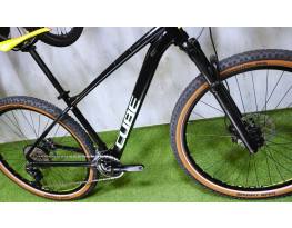 08.25ig 279e! M/29 Cube Race One Rock Shox Air 29 XT 2x11