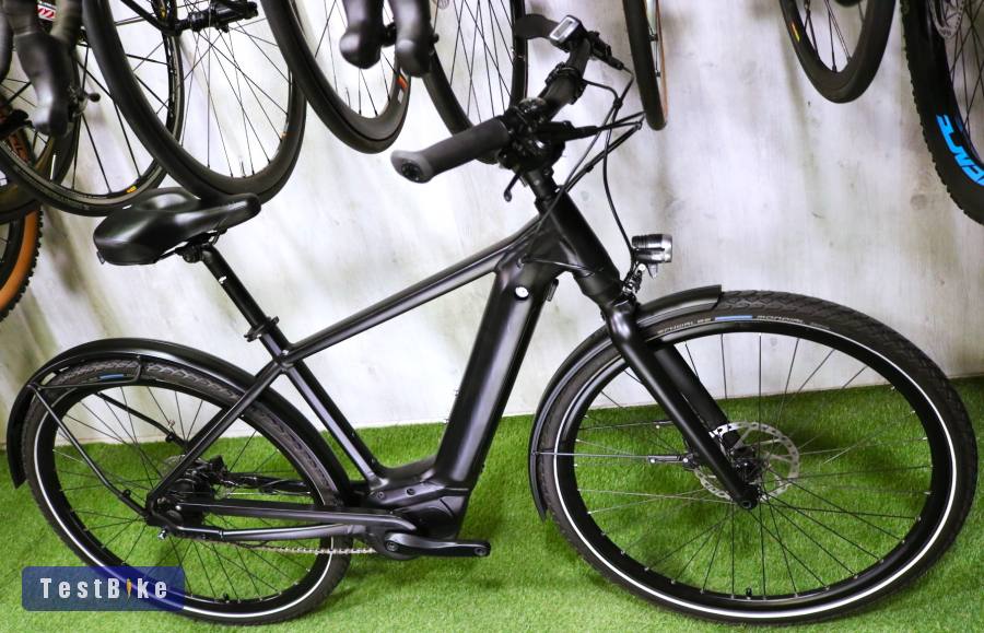 08.25ig 519e! Kisebb KTM Macina Gran Bosch Nexus agyváltós