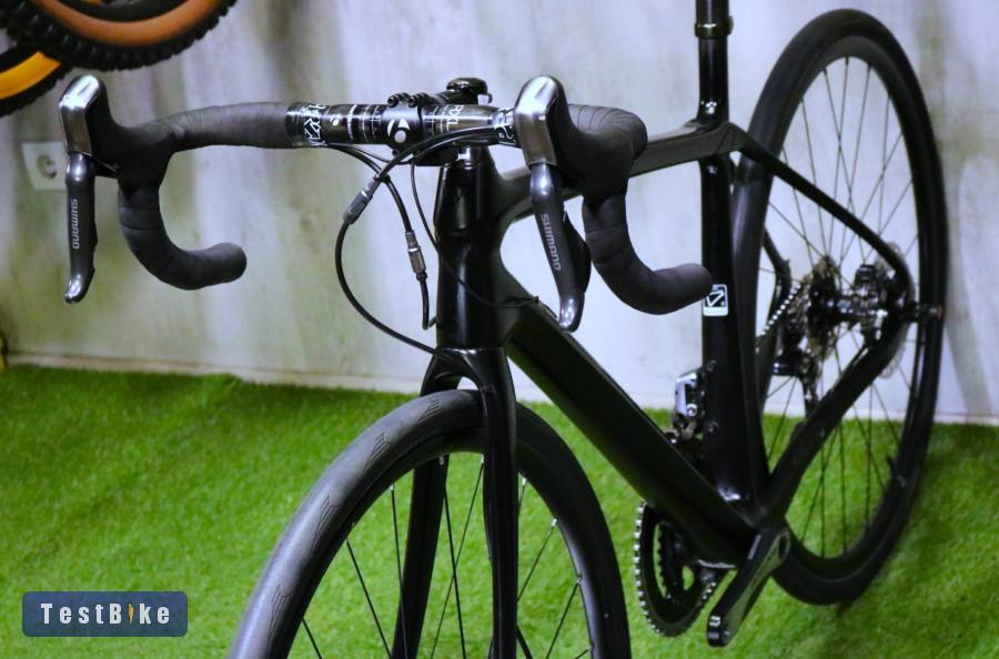 08.25ig 599e! S-53 Csúcs Trek Domane Carbon Disc Dura Di2 