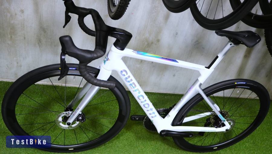 08.30ig 1,38M! 0km új 2026 GUERCIOTTI VELOCE CARBON Di2 gyön