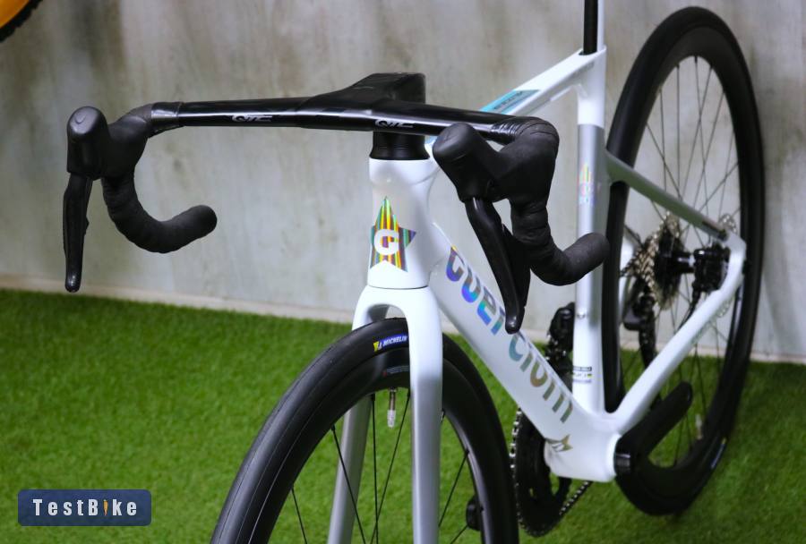 08.30ig 1,38M! 0km új 2026 GUERCIOTTI VELOCE CARBON Di2 gyön